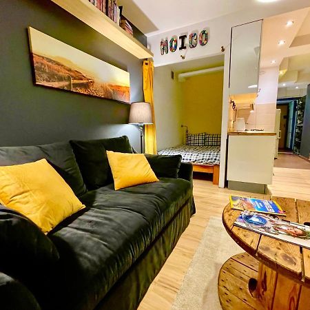 Forum Metro Wifi 1Gbs 70'Tv Netflix Hbo Appletv وارسو المظهر الخارجي الصورة